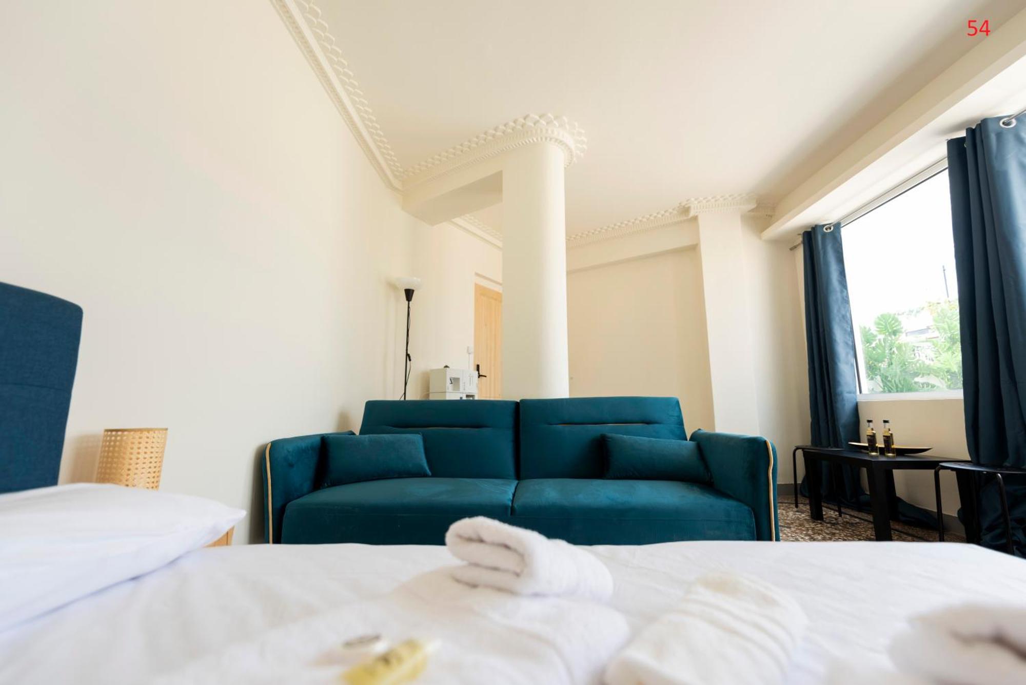 Athens Commercial Экстерьер фото