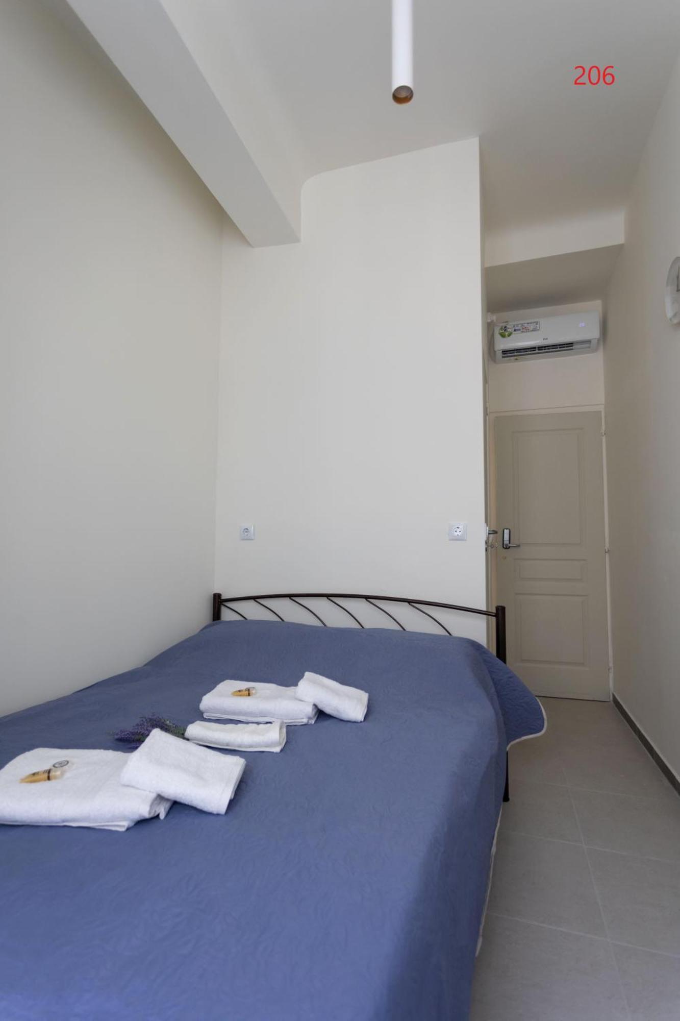 Athens Commercial Экстерьер фото